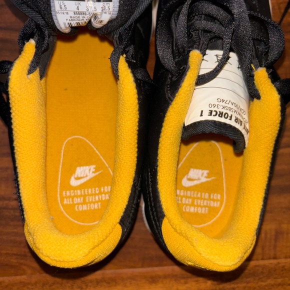 NEW NIKE AIR FORCE 1 - Picture 8 of 11